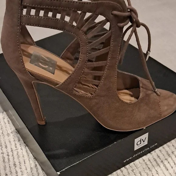 DV by Dolce Vita Lace-Up Suede Brown Heels Size 8 - Picture 9 of 12